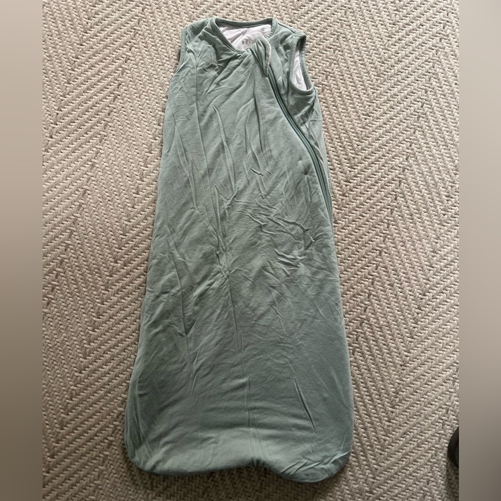 Kyte baby sleep bag in Sage, size small (0-6mo) in 1.0TOG - Picture 2 of 3